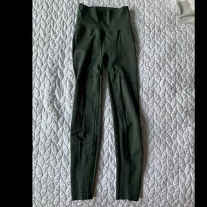 Fabletics Sculptknit leggings